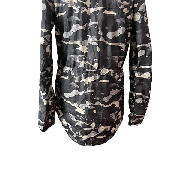 Nike Small T/F Windrunner Jacket Hooded Full Zip Thin Black Camo Pockets - Picture 12 of 14